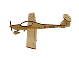 Diamond DA-20 Katana Deko Flugzeugmodell Bausatz | Pure Planes