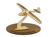 Doppelraab Segelflugzeugmodell aus Holz auf einem Ständer zur Dekoration