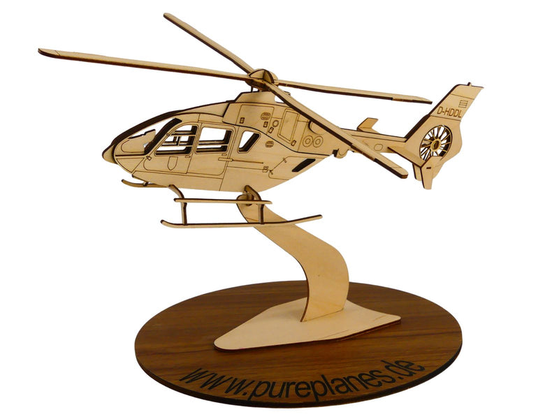 Eurocopter-EC_135_P2-hubschrauber-holz-modell-tischmodell-pureplanes