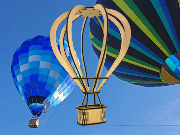 Heißluftballon Modell Bausatz aus Holz zum Zusammenbauen