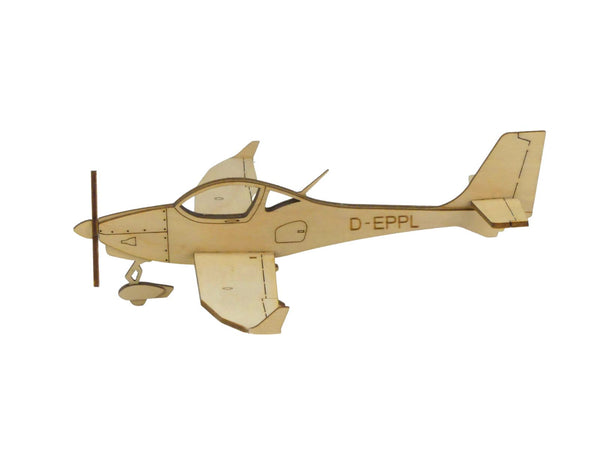 Aquila A210 Deko Flugzeugmodell Bausatz | Pure Planes