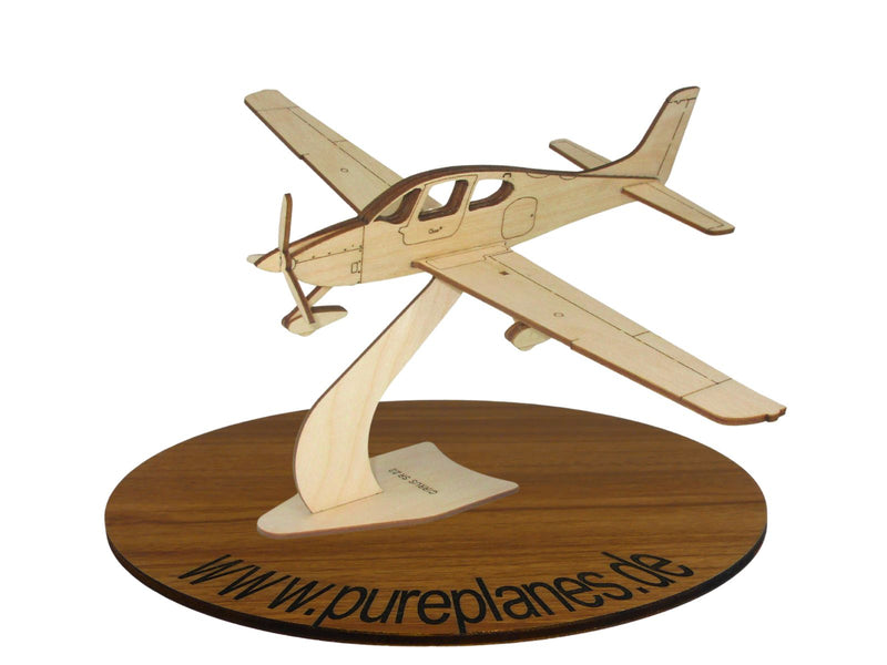Cirrus SR22 Flugzeugmodell aus Holz als Pilotengeschenk