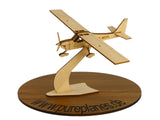 FK-9 Leichtflugzeugmodell aus Holz von Pure Planes