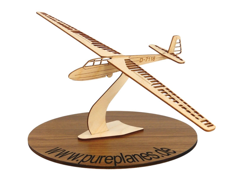 Alexander Schleicher K7 Modell Flugzeug als Tischmodell auf einem Ständer